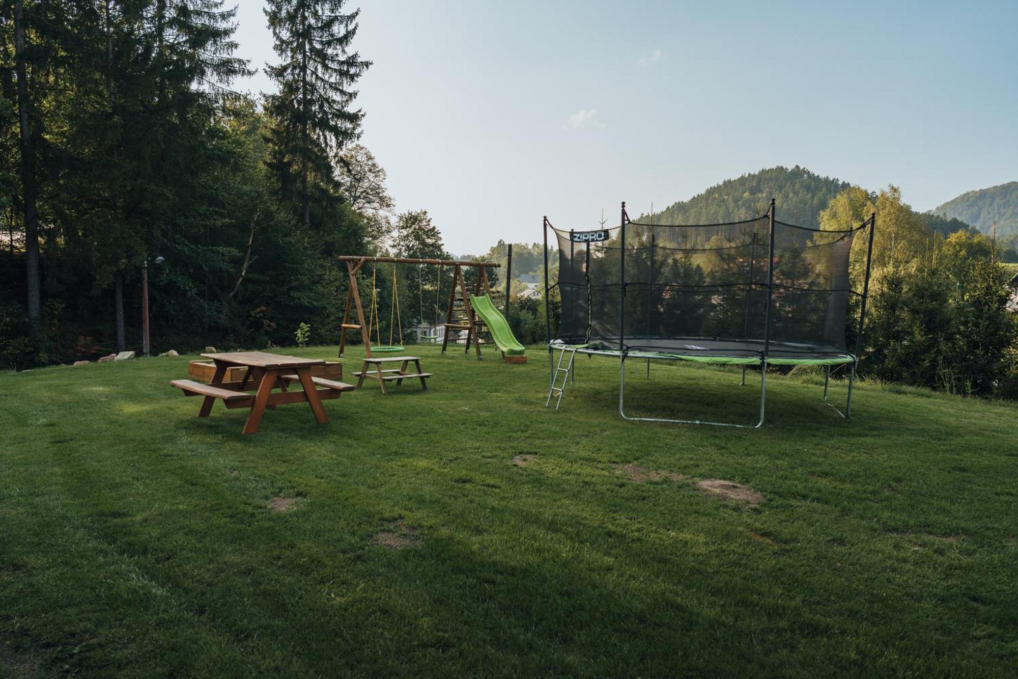 Natur Resort Jetrichovice Екстер'єр фото
