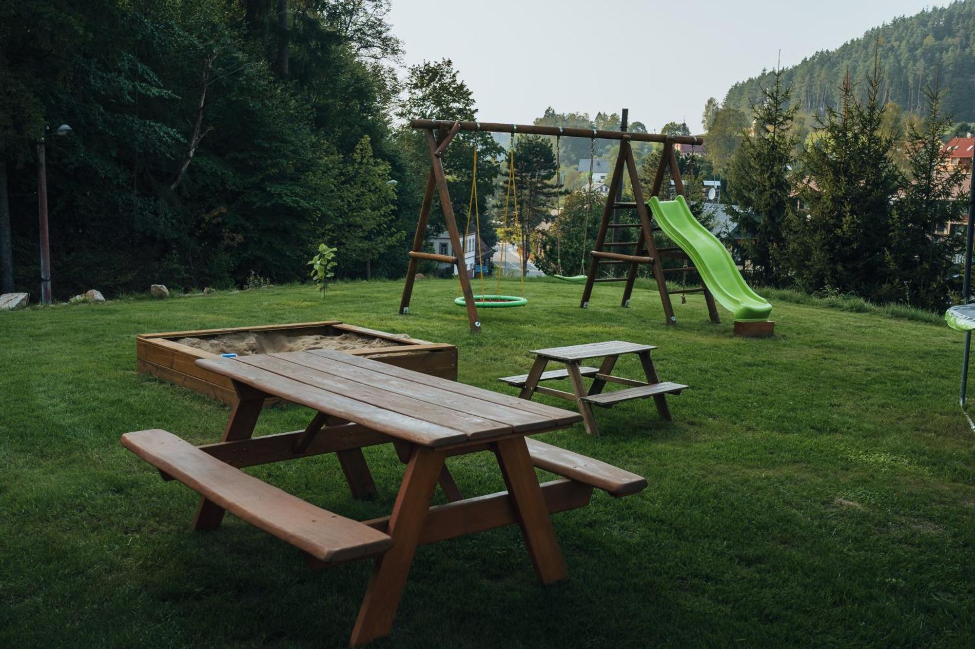 Natur Resort Jetrichovice Екстер'єр фото